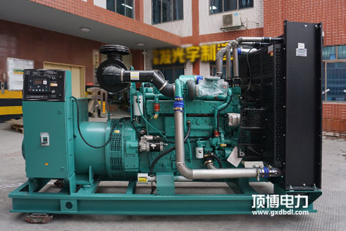 520KW康明斯广西顶博发电机组制造